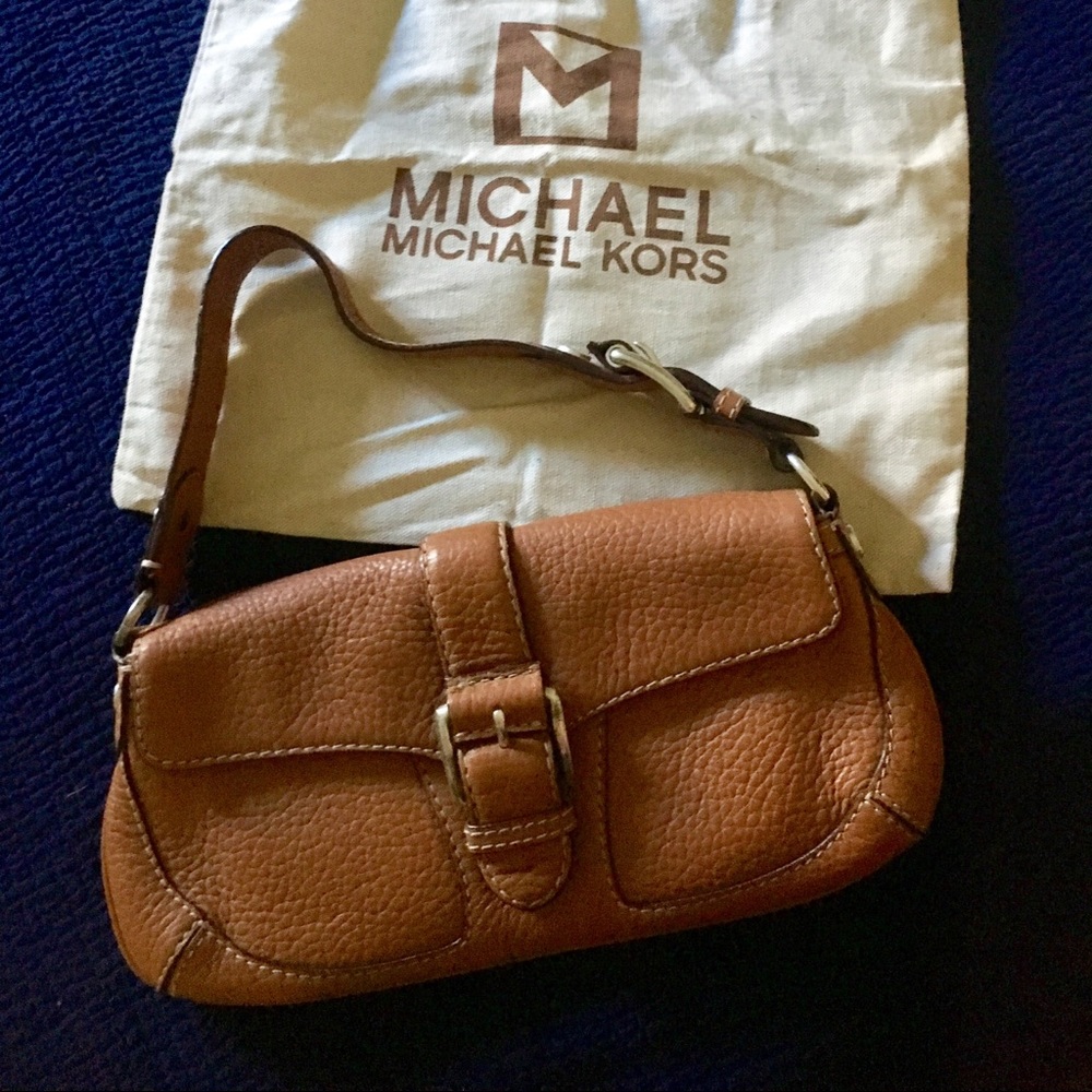 Michael Kors purse. Pebbles brown leather.